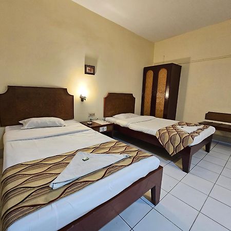 Hotel Indsurya Dibrugarh 外观 照片